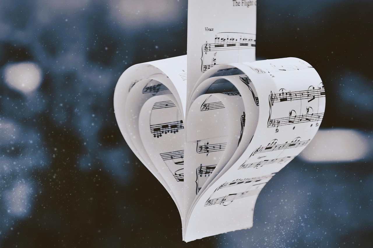 heart, music, sheet music, love, nature, romantic, winter, snow, paper art, handmade, diy, craft, creativity, notes, melody, decoration, holiday, artistic, music lover, valentine, symbol, harmony, minimalism, blurred background, inspiration, emotional